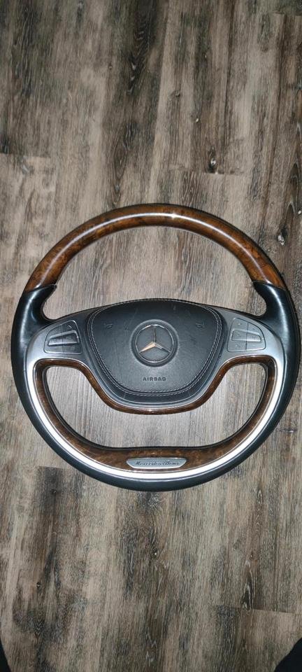 Mercedes-Benz Lenkrad