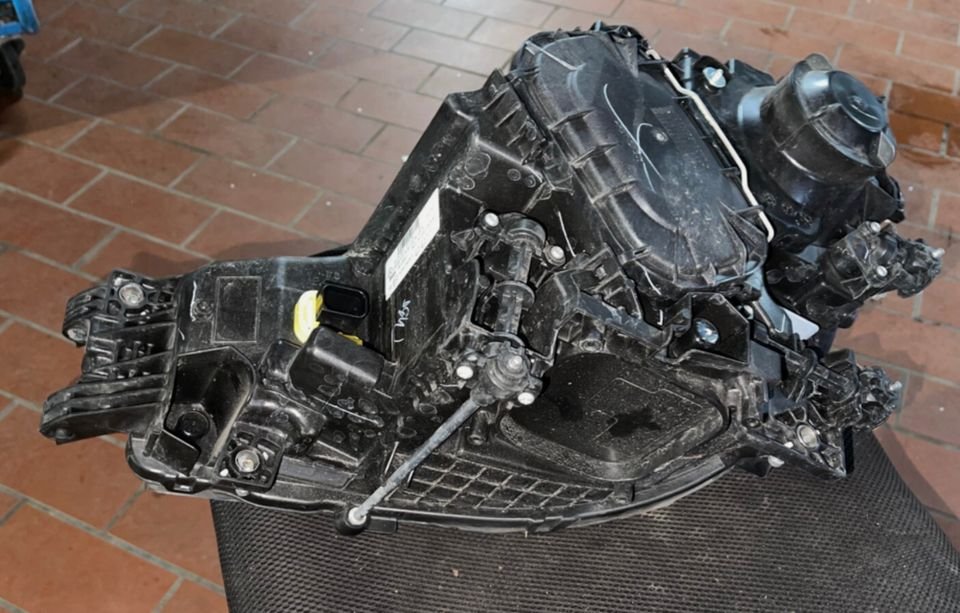 Mercedes-Benz Scheinwerfer Halogen Rechts Headlight A9618205139