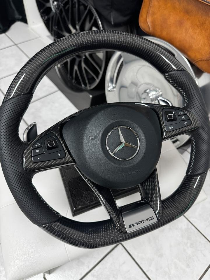 Mercedes-Benz Sport Carbon Lenkrad E63 W213 E43 E53 W213 mit Spur