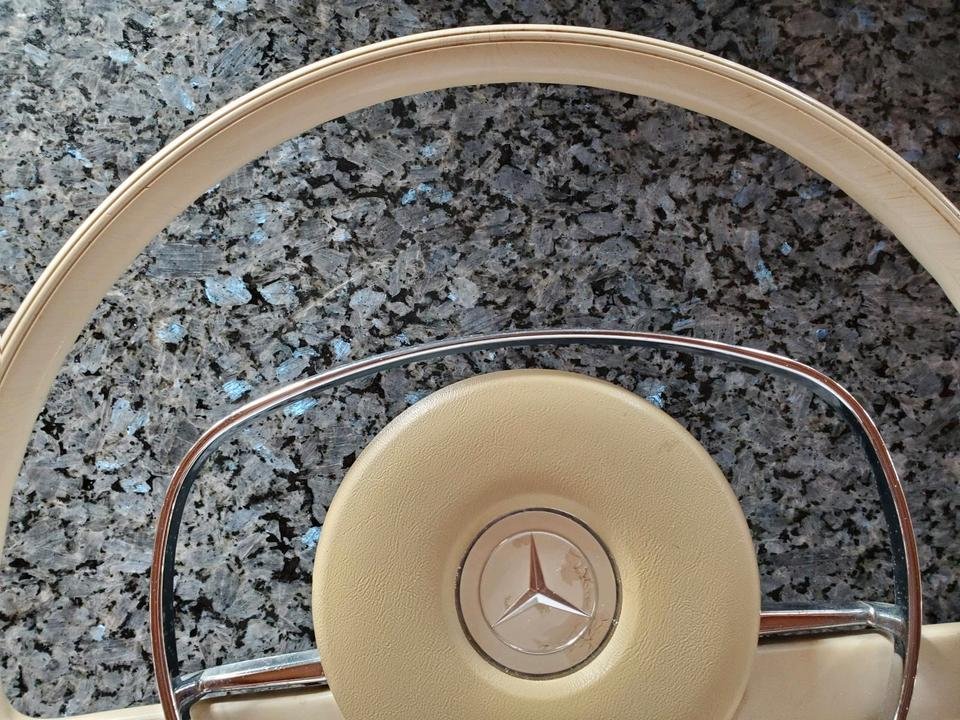 Mercedes Benz W108, W109, W11 Lenkrad in sehr gutem Zustand