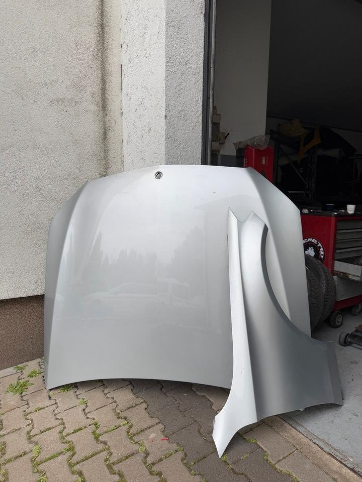 Mercedes C-KL. W205 Motorhaube/Kotflügel A2058870403/A2058810201