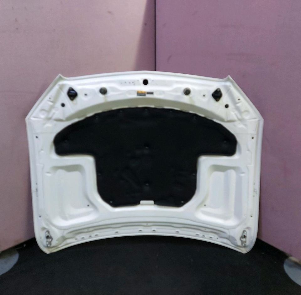 Mercedes C-Klasse W205 AMG 43 Motorhaube Farbcode 799