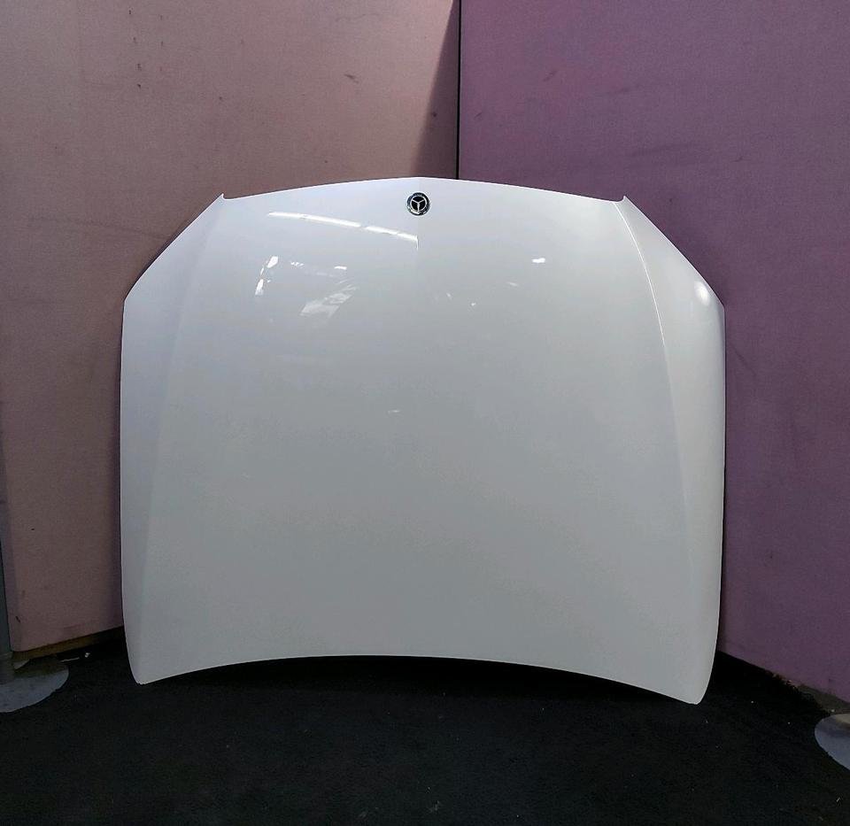 Mercedes C-Klasse W205 AMG 43 Motorhaube Farbcode 799