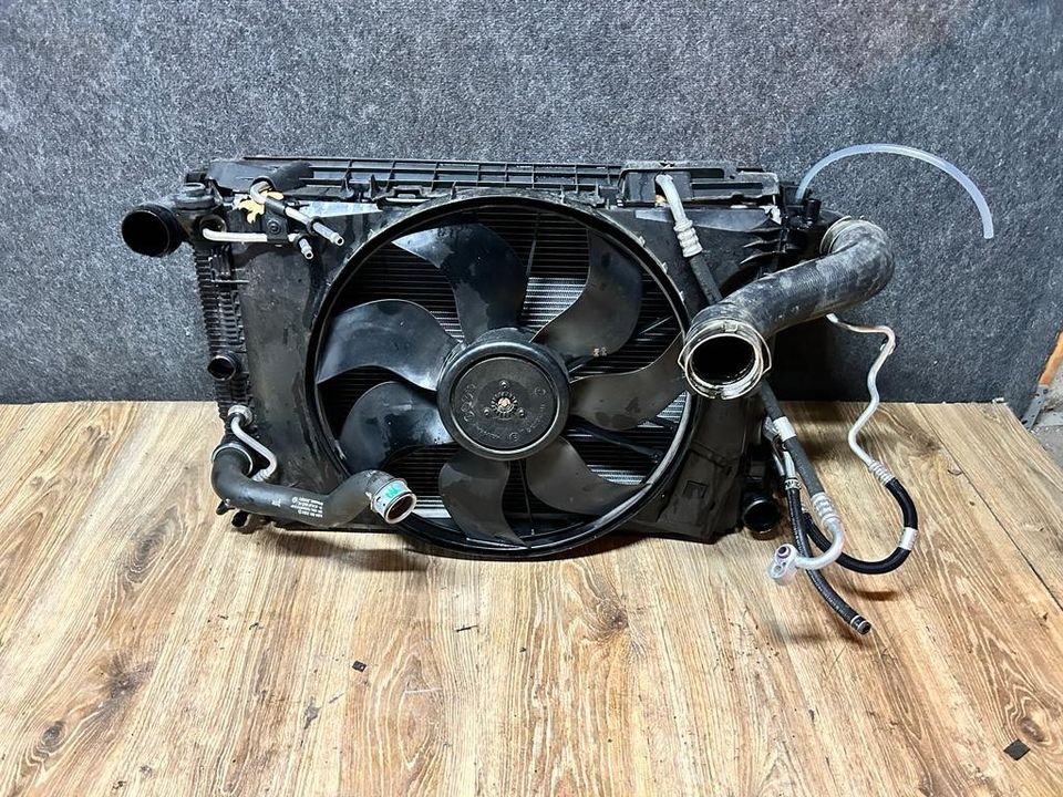 Mercedes Cklasse W204 775 Motorhaube Stoßstange Scheinwerfer Kühl