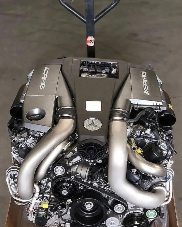Mercedes M157 5.5L V8 Engine