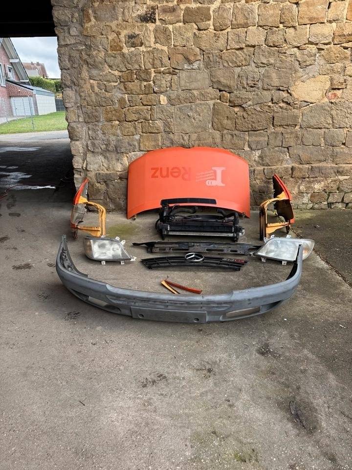 Mercedes Sprinter W901-W904 Frontpaket Motorhaube. Kottflügel