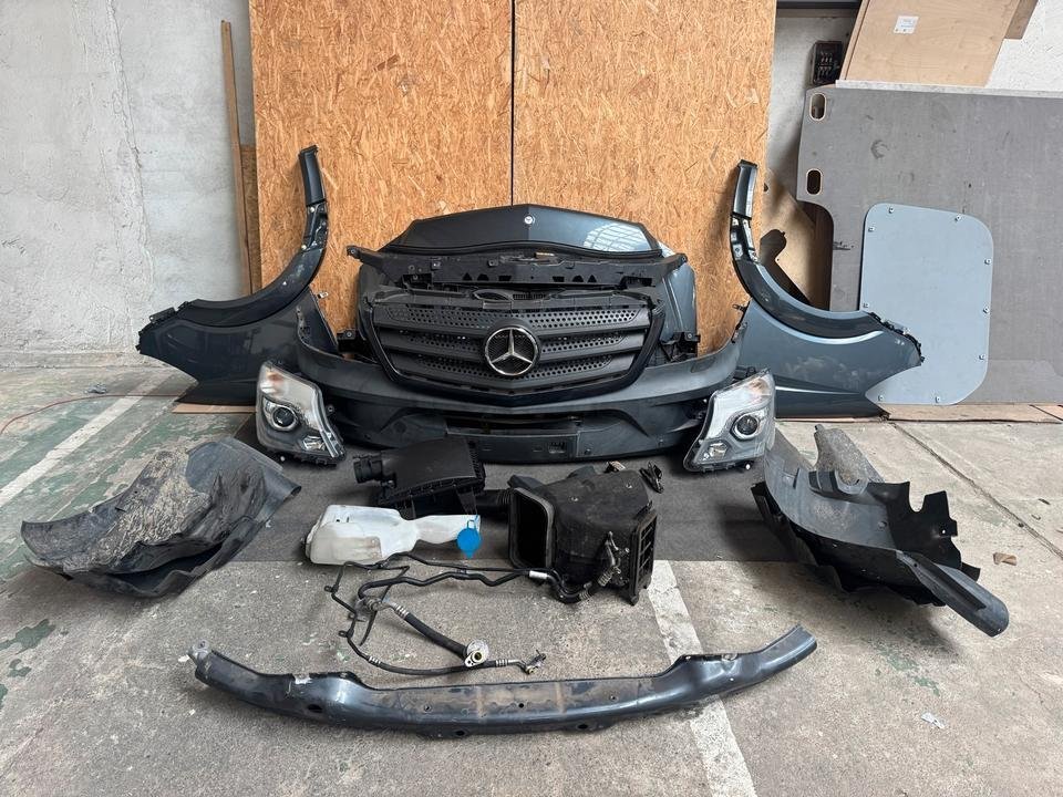 Mercedes Sprinter W906 Xenonlicht Motorhaube Stoßstange Kühlerpak