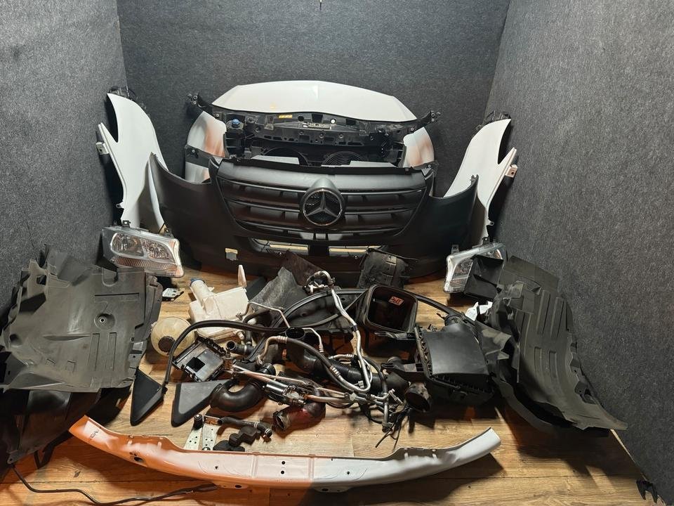 Mercedes Sprinter W907 907 Motorhaube Stoßstange Scheinwerfer