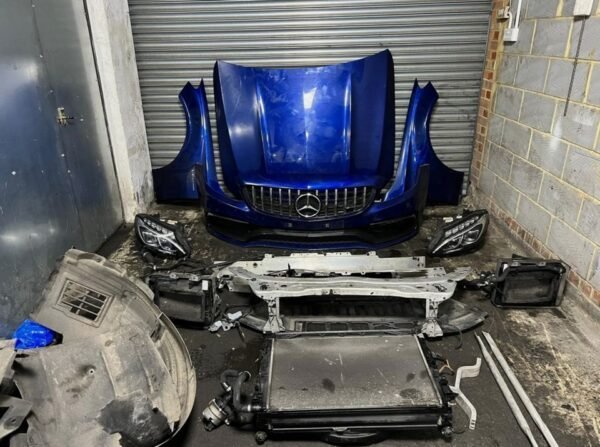 Mercedes W205 C63 AMG Frontpaket Motorhaube Stoßstange Kotflügel