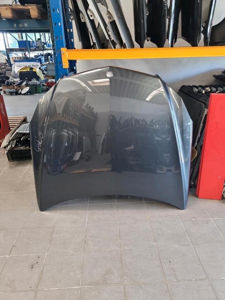 Mercedes w207 Motorhaube in c755