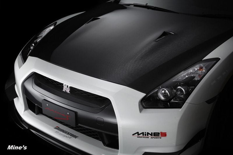 Mine’s Dry Carbon Hood (Bonnet) (Clearcoat Finish) for 2009-16 Nissan GT-R [R35]