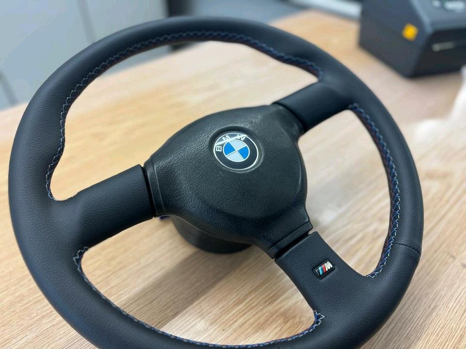 Original BMW E30 E32 E34 M-Technic 2 Neu Lenkrad