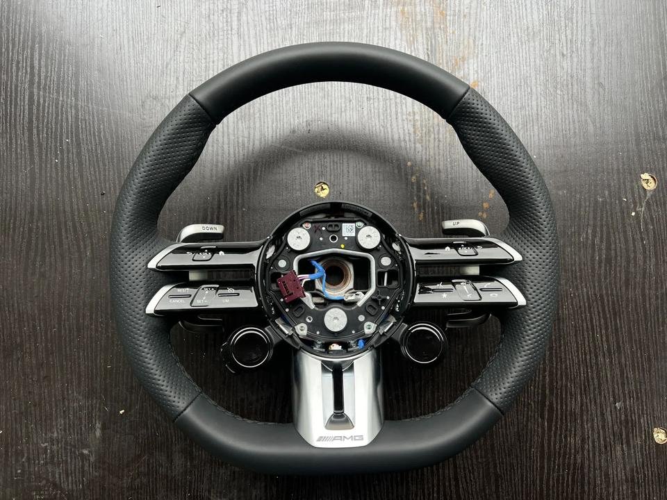 Original Mercedes Benz AMG Lenkrad A09946016098S16 A0994603107 NE