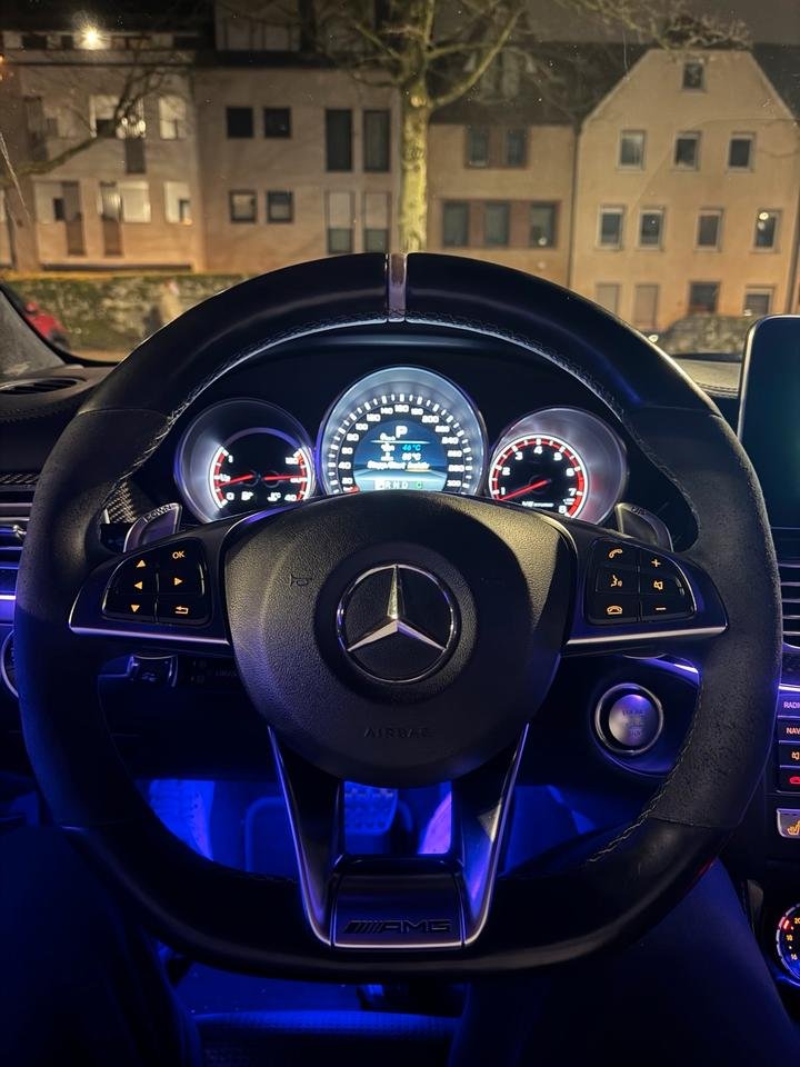 Original Mercedes-Benz AMG Lenkrad Alcantara CLS63
