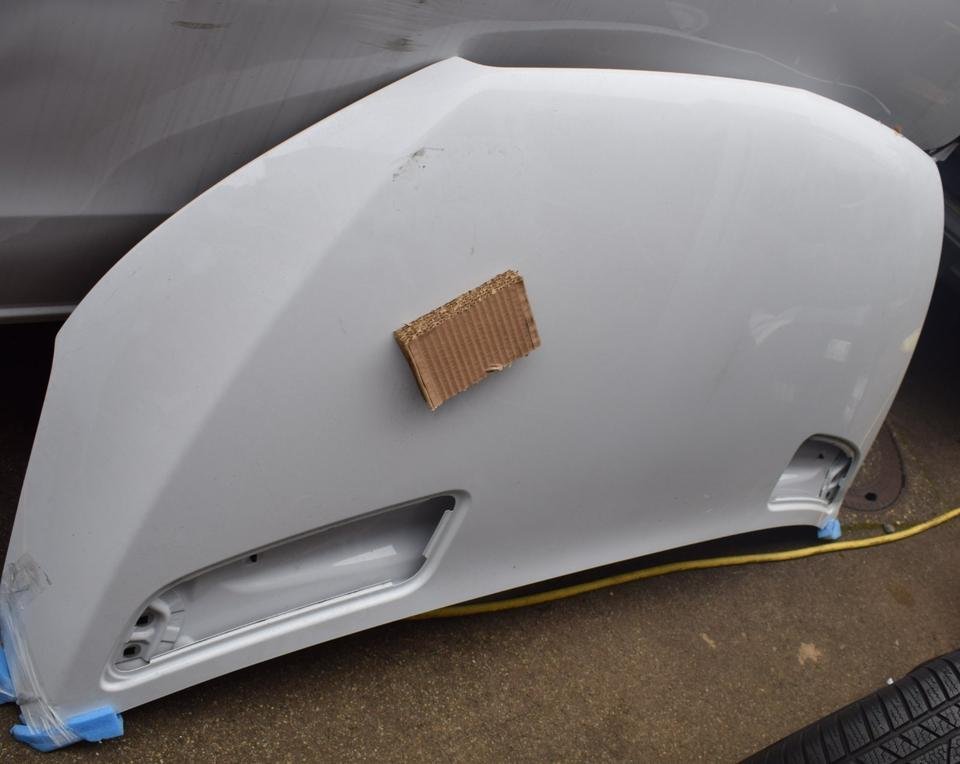 Original Mercedes w907 Sprinter Motorhaube Arktikweiss w910