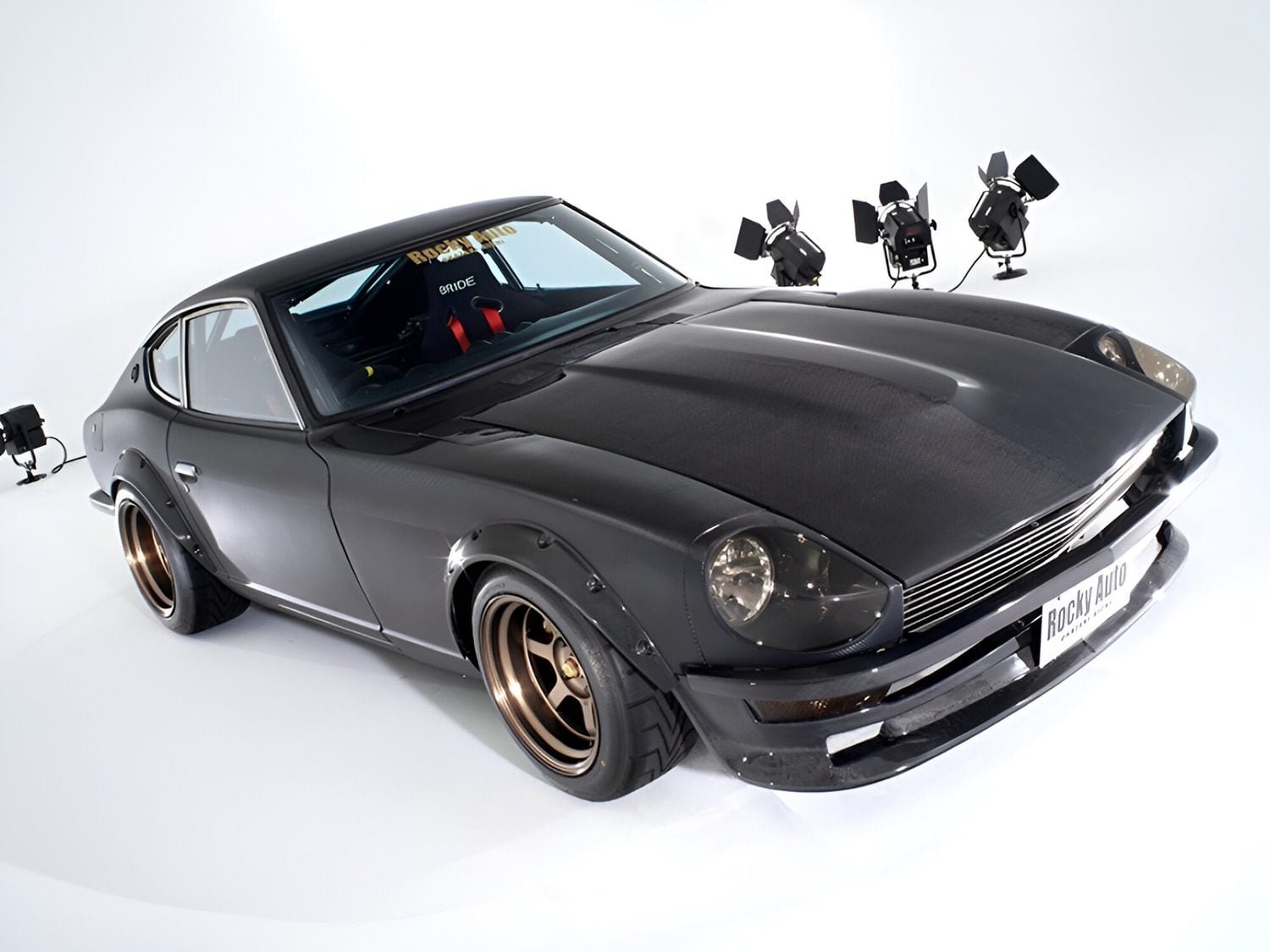 Rocky Auto Carbon Bonnet for S30 Nissan Fairlady Z