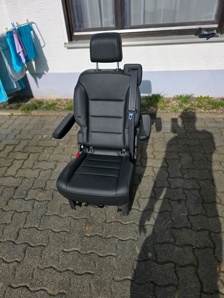 Sitz Opel Zafira Life Toyota Proace Peugeot Traveller