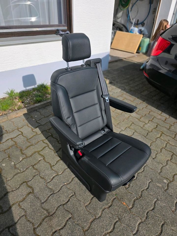 Sitz Opel Zafira Life Toyota Proace Peugeot Traveller