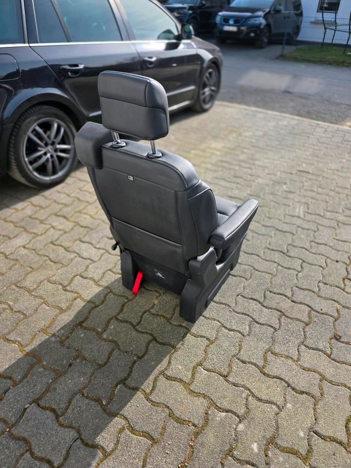 Sitz Opel Zafira Life Toyota Proace Peugeot Traveller