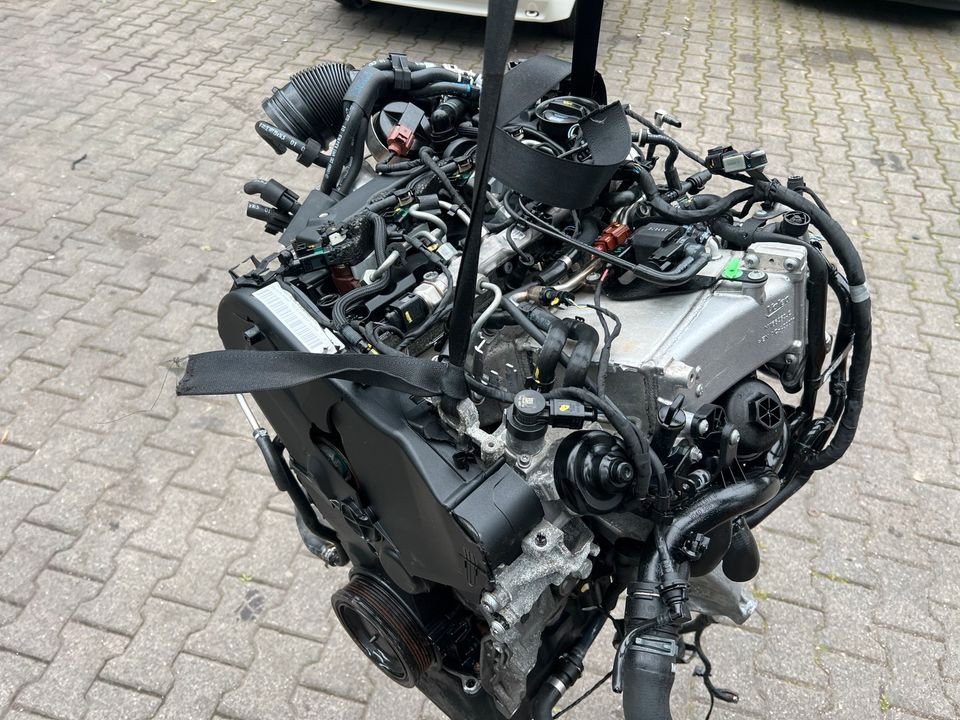 Skoda Audi 2,0 TDI DFU Motor Triebwerk Engine