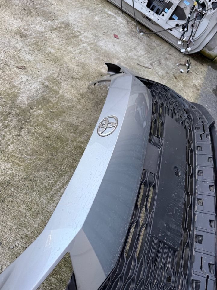 Stoßstange vorne Bumper Toyota C-HR II 2 X2 Original 52119-F4250