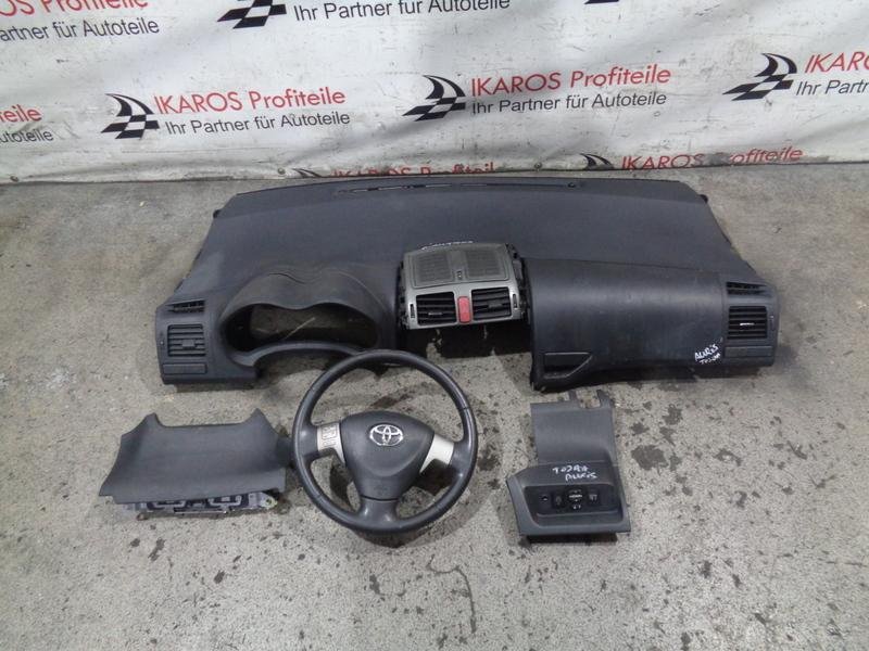 Toyota Auris E15 Armaturenbrett Dashboard Lenkrad mit Abdeckung