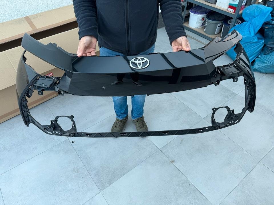 Toyota CHR STOSSSTANGE BUMPER VORNE 2024
