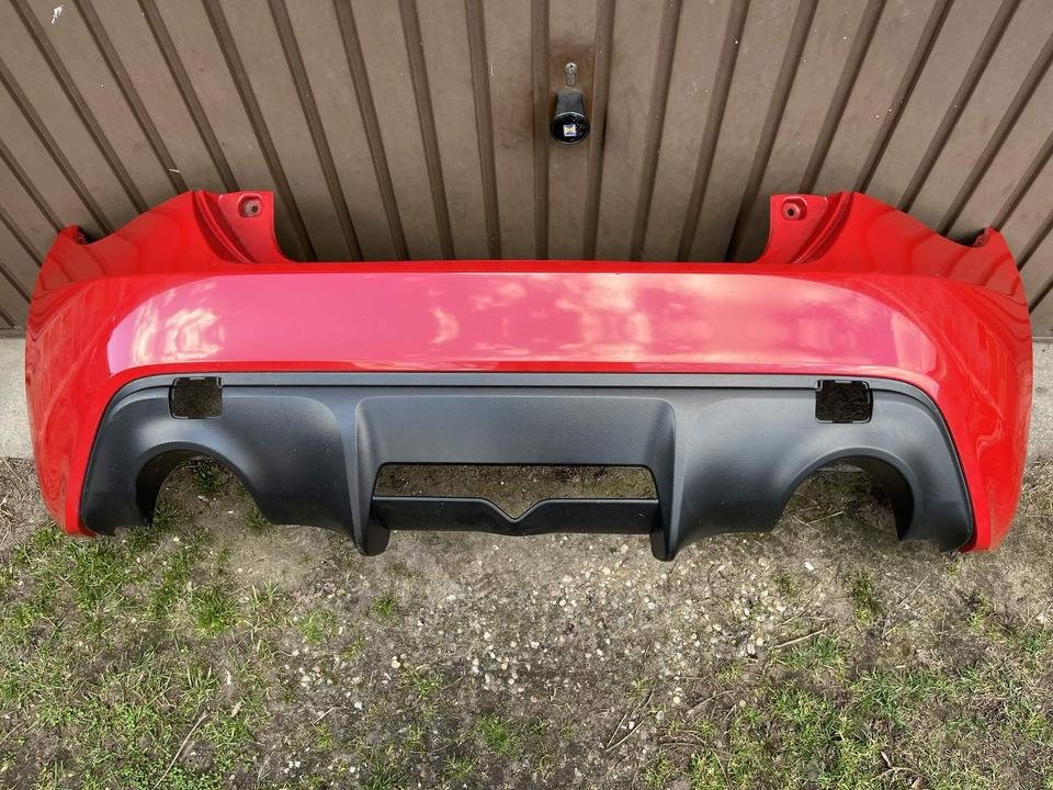 Toyota GT86 Subaru BRZ Stoßstange Hinten Rot