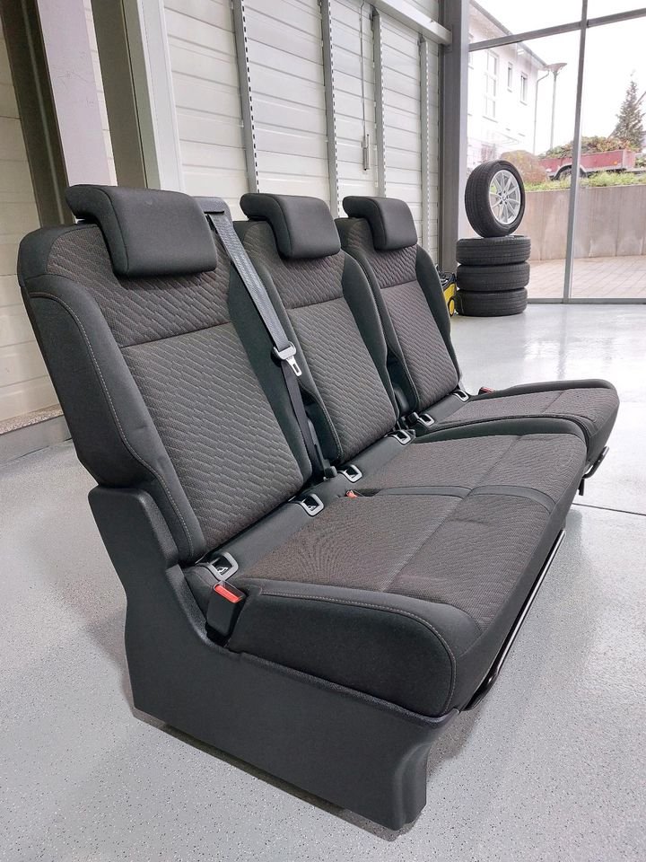 Toyota Pro Ace 3er Sitzbank 2+1