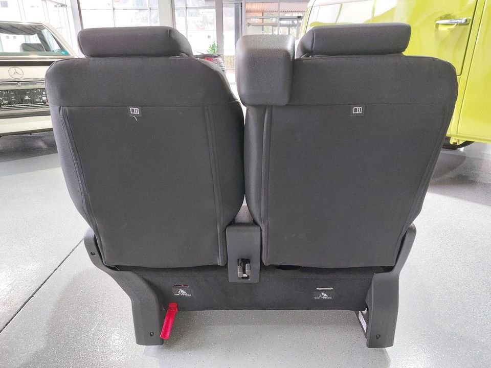 Toyota Pro Ace 3er Sitzbank 2+1