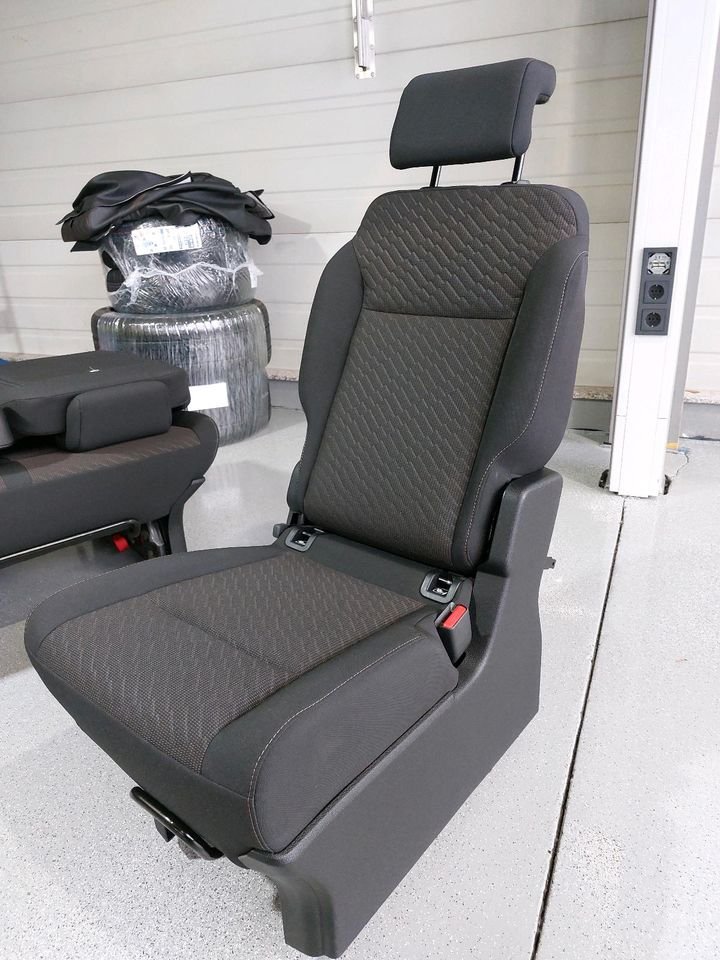 Toyota Pro Ace 3er Sitzbank 2+1