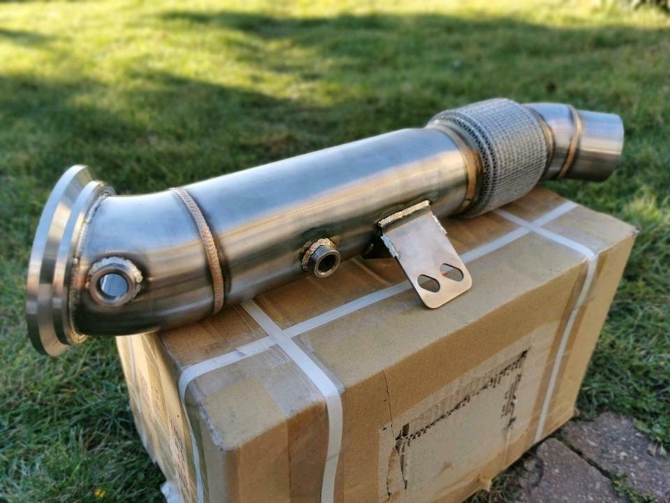 TOYOTA SUPRA A90 Katersatzrohr NEU Downpipe Sportauspuff Auspuff