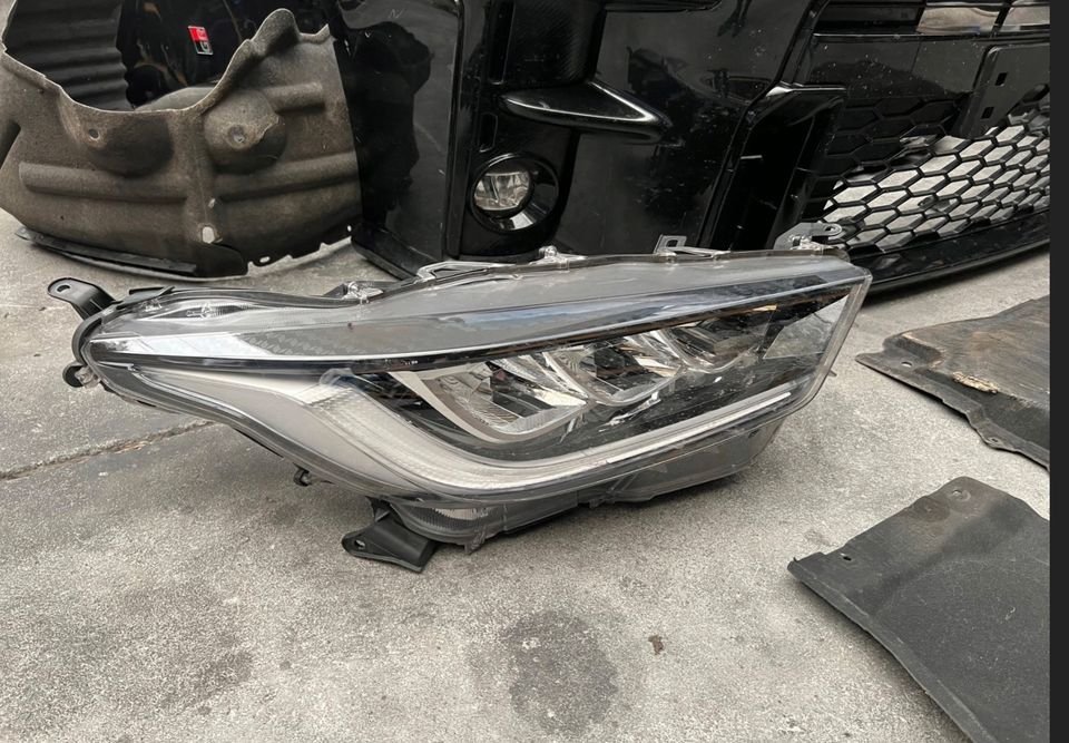 TOYOTA YARIS GR 4 STOSSSTANGE KÜHLER TRÄGER FRONT HAUBE KOTFLÜGEL