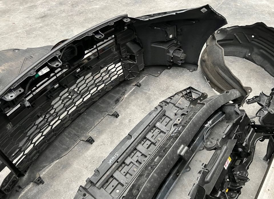 TOYOTA YARIS GR 4 STOSSSTANGE KÜHLER TRÄGER FRONT HAUBE KOTFLÜGEL