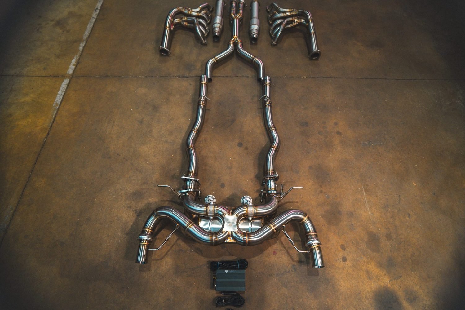Valvetronic Designs Valved Sport Exhaust System for Aston Martin DBS V12 [AMR.DBS.V12.VSES.BR/AMR.DBS.V12.VSES.FFH.BR]