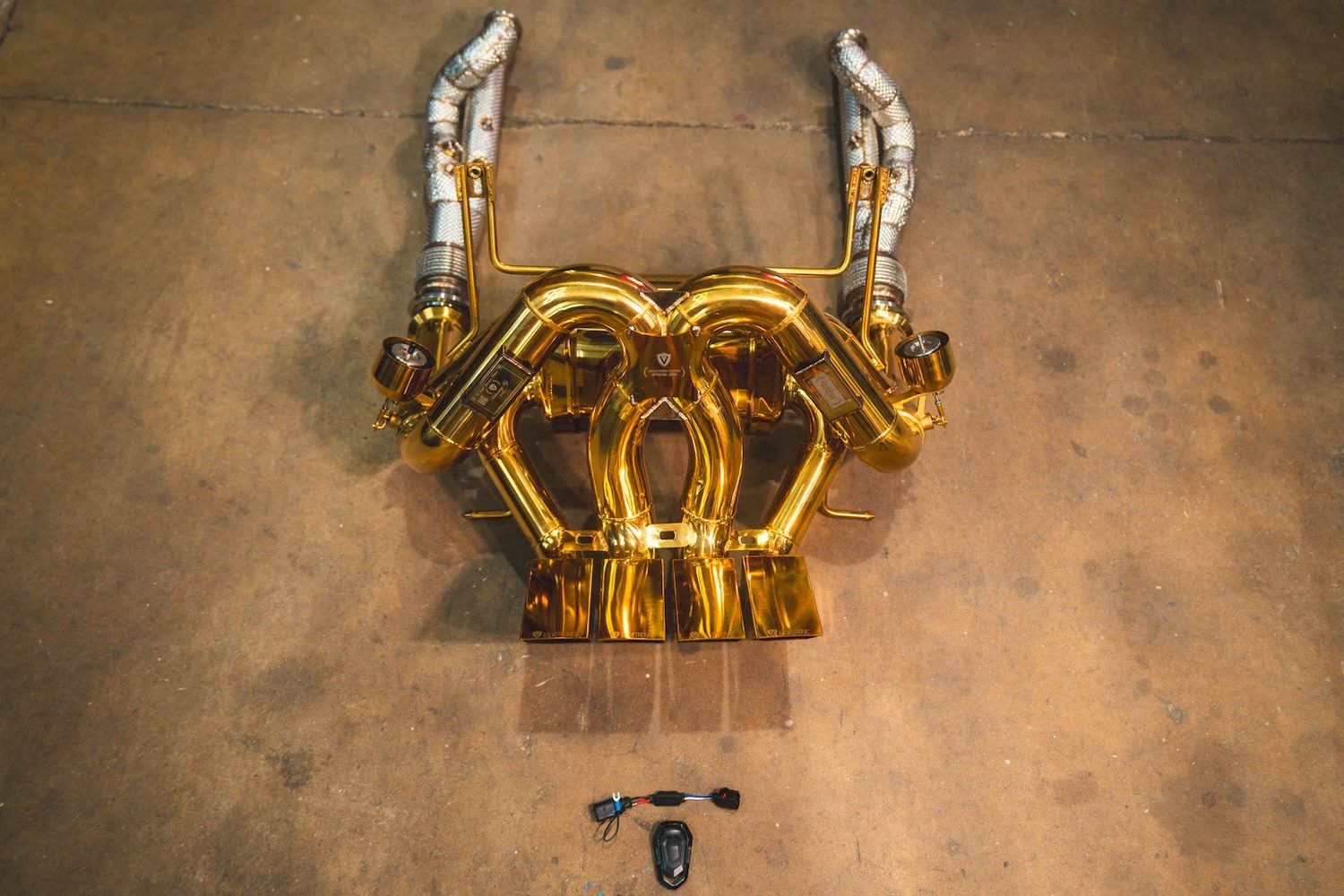 Valvetronic Designs Valved Sport Exhaust System for LP700 Lamborghini Aventador / S / SV [LAM.LP700.VSES.AG/LAM.LP700.VSES.TI]