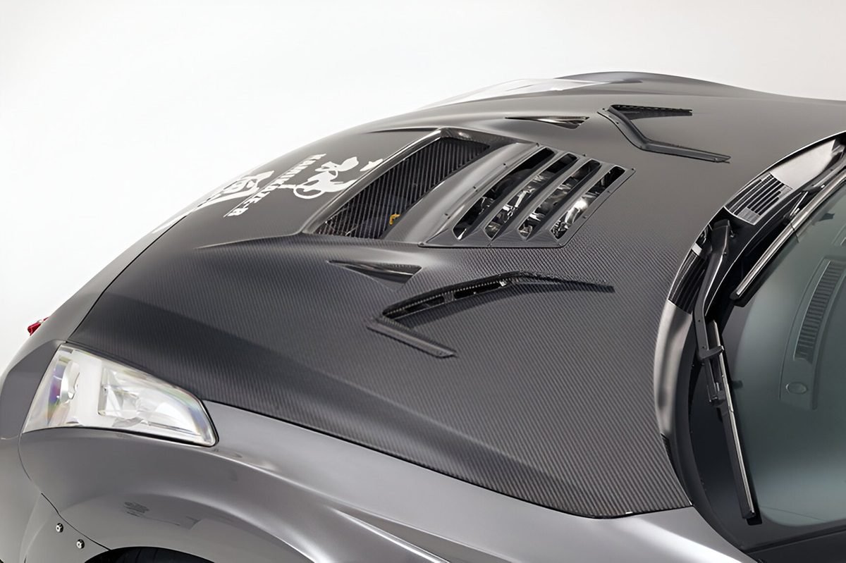 Varis KAMIKAZE-R Super Sonic Ver.2 Cooling Bonnet Hood for CBA-R35 / DBA-R35 Nissan GT-R [VBNI-119/VBNI-120]