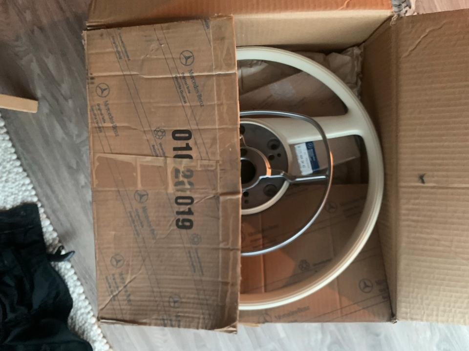 Weißes Lenkrad Speiche, Benz , Oldtimer